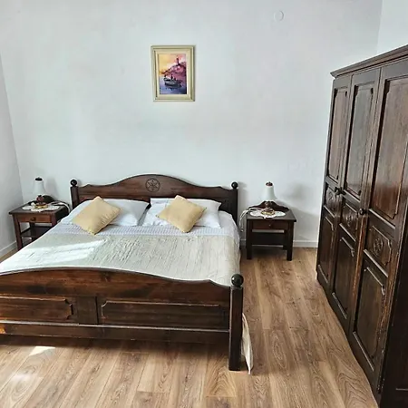 Ante Apartment